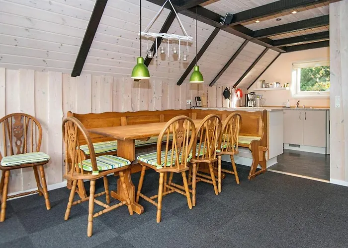 Tranquil Thatched On Romo-by Traum *